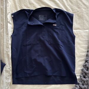 FIGS Payson Relaxed Henley Scrub Top